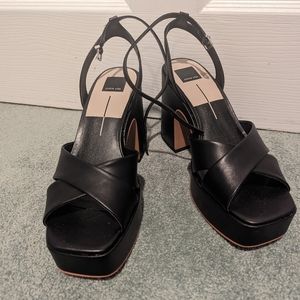 DV platform sandal